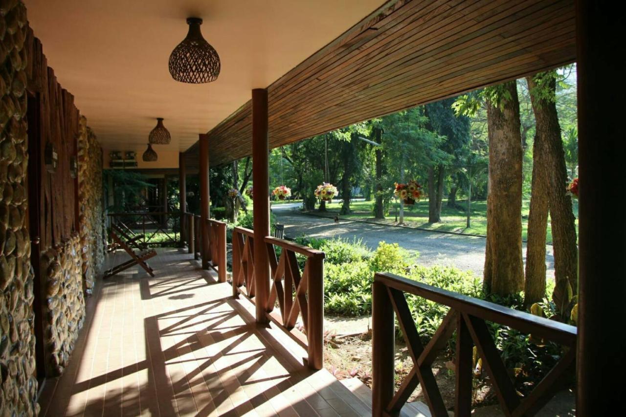 River Kwai Park & Resort Chongsadao Exterior photo